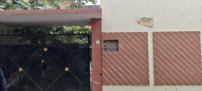Main Entrance Image of 1500 Sq.ft 2 BHK Independent House for sale in Karim Ganj Lucknow for Rs. 8000000