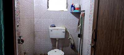 Bathroom Image of 645 Sq.ft 2 BHK Apartment / Flat for sale in Airport Gate No 2 Kolkata for Rs. 2200000