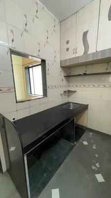 Kitchen Image of 750 Sq.ft 1 BHK Apartment / Flat for rent in Hemoo Kalani Society, Pimpri Pune for Rs. 17500