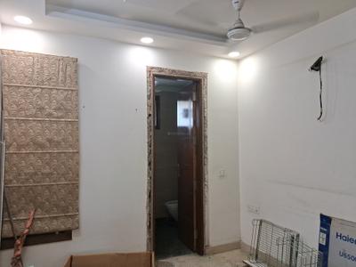 Bedroom Image of 756 Sq.ft 2 BHK Builder Floor for sale in Paschim Vihar New Delhi for Rs. 13000000