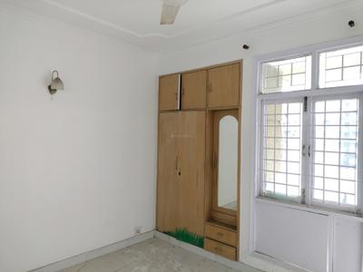 Bedroom Image of 2200 Sq.ft 4 BHK Apartment / Flat for sale in Meera Bai Apartments, Sector 5 Dwarka New Delhi for Rs. 27500000