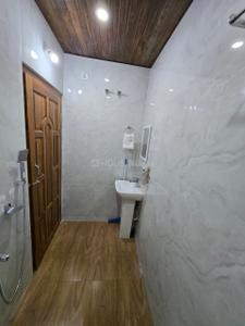 Bathroom Image of 1500 Sq.ft 2 BHK Independent House for rent in Zoo Tiniali Guwahati for Rs. 30000