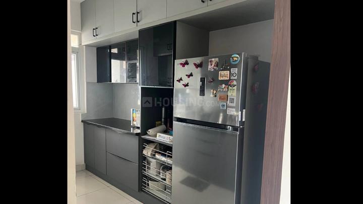 Pashmina Waterfront Main Image 1