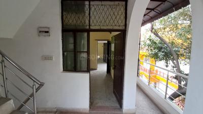 Living Room Image of 700 Sq.ft 1 BHK Builder Floor for rent in Sector 8 Rohini New Delhi for Rs. 20000