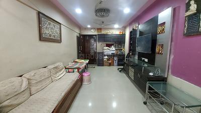 Living Room Image of 660 Sq.ft 1 BHK Apartment / Flat for rent in Vile Parle East Mumbai for Rs. 60000