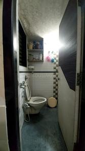 Bathroom Image of 660 Sq.ft 1 BHK Apartment / Flat for rent in Vile Parle East Mumbai for Rs. 60000