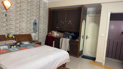 Bedroom Image of 1707 Sq.ft 3.5 BHK Duplex for sale in Vaishali Ghaziabad for Rs. 18500000