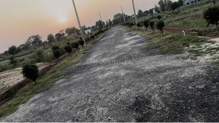 PRIME RESIDENTIAL PLOTS JEWAR AIRPORT Main Image 1
