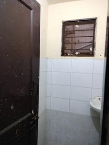 Common Bathroom One Image of 450 Sq.ft 1 BHK Apartment / Flat for sale in Sector 23B Dwarka New Delhi for Rs. 4680000
