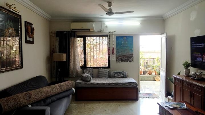 Flower Valley Living Room 1