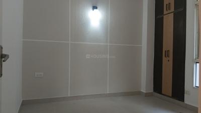 Bedroom Image of 950 Sq.ft 2 BHK Apartment / Flat for sale in Supertech Livingston, Crossings Republik Ghaziabad for Rs. 7500000