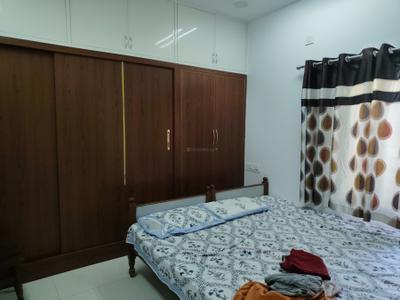Bedroom Image of 1300 Sq.ft 2 BHK Independent House for rent in Kismatpur Hyderabad for Rs. 24000