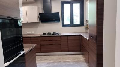 Kitchen Image of 2250 Sq.ft 3 BHK Builder Floor for sale in Panchsheel Enclave New Delhi for Rs. 115000000