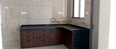 Kitchen Image of 1250 Sq.ft 2 BHK Apartment / Flat for rent in Laxmi Nova, Sima Nagar Surat for Rs. 17000