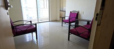 Living Room Image of 530 Sq.ft 1 BHK Apartment / Flat for sale in Amanora Park Town, Hadapsar Pune for Rs. 6200000