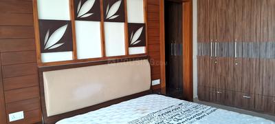 Bedroom Image of 3530 Sq.ft 5 BHK Apartment / Flat for sale in Prateek Edifice, Sector 107 Noida for Rs. 95000000