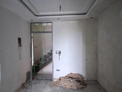 Living Room Image of 650 Sq.ft 1 BHK Apartment / Flat for sale in Sector 49 Noida for Rs. 2400000