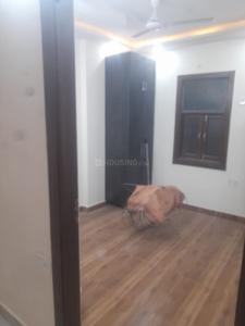 Bedroom Image of 1100 Sq.ft 2 BHK Builder Floor for rent in Preet Vihar New Delhi for Rs. 25000