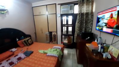 Bedroom Image of 900 Sq.ft 2 BHK Apartment / Flat for sale in Dilshad Garden New Delhi for Rs. 5500000