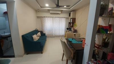 Living Room Image of 575 Sq.ft 1 BHK Apartment / Flat for sale in Vile Parle East Mumbai for Rs. 23000000