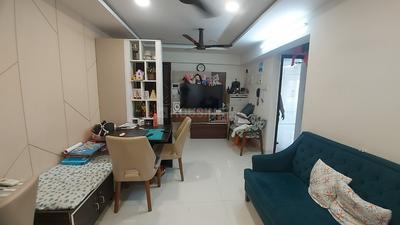 Living Room Image of 575 Sq.ft 1 BHK Apartment / Flat for sale in Vile Parle East Mumbai for Rs. 23000000