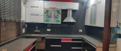 Kitchen Image of 2430 Sq.ft 4 BHK Builder Floor for rent in Anand Vihar New Delhi for Rs. 110000