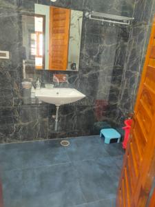 Bathroom Image of 3500 Sq.ft 4 BHK Builder Floor for rent in Ansal Sushant Golf City, Gomti Nagar Lucknow for Rs. 35000
