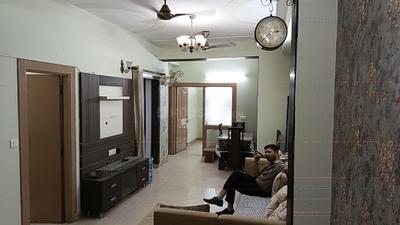 Living Room Image of 1080 Sq.ft 2 BHK Apartment / Flat for rent in Himalaya Tower, Indirapuram Ghaziabad for Rs. 22000