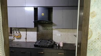 Kitchen Image of 1080 Sq.ft 2 BHK Apartment / Flat for rent in Himalaya Tower, Indirapuram Ghaziabad for Rs. 22000
