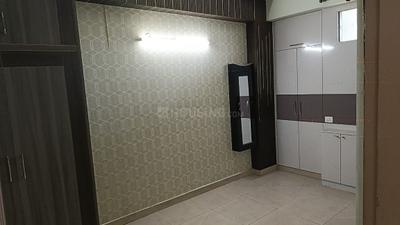 Bedroom Image of 1080 Sq.ft 2 BHK Apartment / Flat for rent in Himalaya Tower, Indirapuram Ghaziabad for Rs. 22000