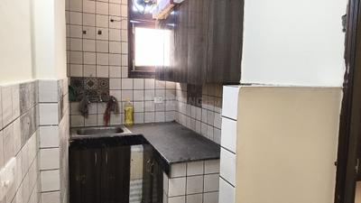 Kitchen Image of 500 Sq.ft 2 BHK Builder Floor for sale in Pul Prahlad Pur New Delhi for Rs. 3400000