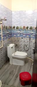 Bathroom Image of 160 Sq.ft 1 RK Independent House for rent in Mahmoorganj Varanasi for Rs. 7500