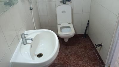Image of 1000 Sq.ft 2 BHK Apartment / Flat for rent in Andheri West, Mumbai for Rs. 83000