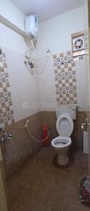 Viktra Pristine Bathroom One 3