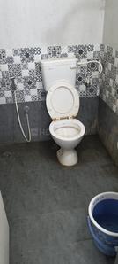 MVV & MK Park Bathroom One 2