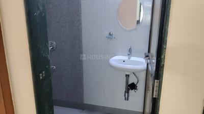 Bathroom Image of 650 Sq.ft 1 BHK Apartment / Flat for sale in Godrej Prime, Chembur Mumbai for Rs. 11000000