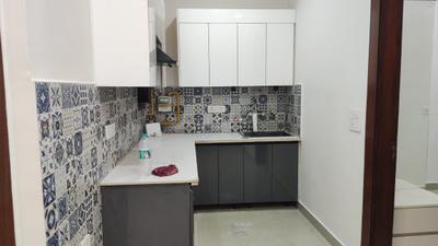 Kitchen Image of 850 Sq.ft 2 BHK Apartment / Flat for sale in Indirapuram Ghaziabad for Rs. 6500000