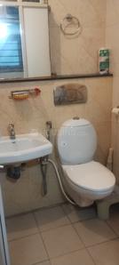 Sree Mahalakshmi Ramaniyam Bathroom 1