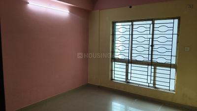Bedroom Image of 2000 Sq.ft 4 BHK Apartment / Flat for sale in Chinar Park Kolkata for Rs. 11000000