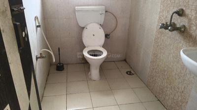 Image of 2000 Sq.ft 4 BHK Apartment / Flat for sale in Chinar Park, Kolkata for Rs. 11000000