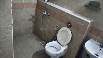 Bathroom Image of 490 Sq.ft 1 RK Apartment / Flat for sale in Amanora Park Town Pune for Rs. 5300000