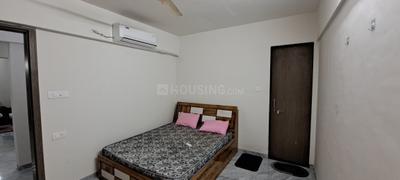 Bedroom Image of 1015 Sq.ft 2 BHK Apartment / Flat for rent in Lalit Roongta Elegante, Panchavati Nashik for Rs. 18000