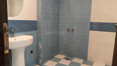 Image of 2520 Sq.ft 4 BHK Builder Floor for sale in Anand Vihar, New Delhi for Rs. 40000000