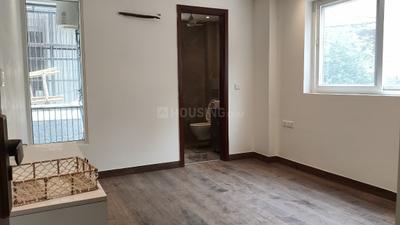 Bedroom Image of 1620 Sq.ft 3 BHK Builder Floor for sale in Anand Vihar New Delhi for Rs. 32500000