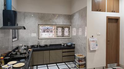 Kitchen Image of 7500 Sq.ft 5 BHK Independent House for sale in Adajan Surat for Rs. 61100000