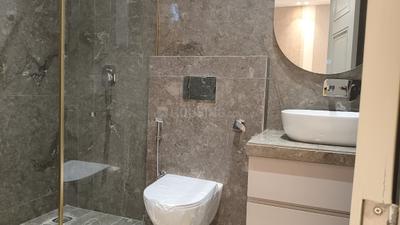 Image of 2420 Sq.ft 4 BHK Builder Floor for sale in Anand Vihar, New Delhi for Rs. 46500000
