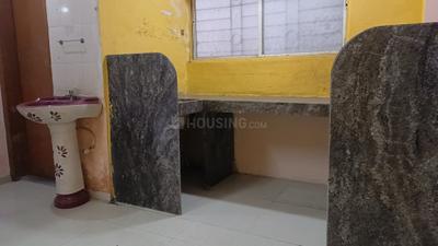 Kitchen Image of 550 Sq.ft 1 BHK Apartment / Flat for rent in Vishrantwadi Pune for Rs. 22000