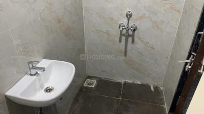 Bathroom Image of 1500 Sq.ft 1 RK Apartment / Flat for rent in Scheme No 114 Indore for Rs. 15000