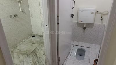 Bathroom Image of 640 Sq.ft 1 BHK Apartment / Flat for rent in Amba Nagari, Dhanori Pune for Rs. 18000