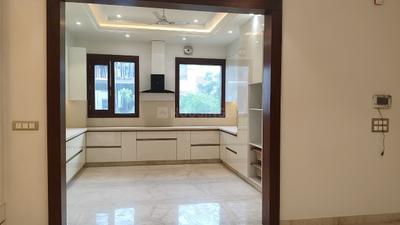 Kitchen Image of 2700 Sq.ft 4 BHK Builder Floor for sale in Vivek Vihar New Delhi for Rs. 50000000